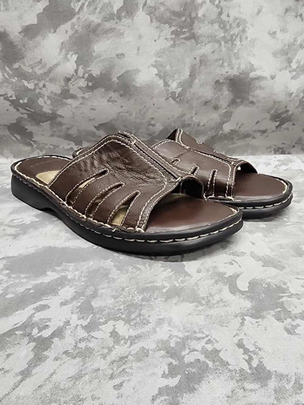 Dockers Brown Leather Gessie Slide Sandals - Size 8.5